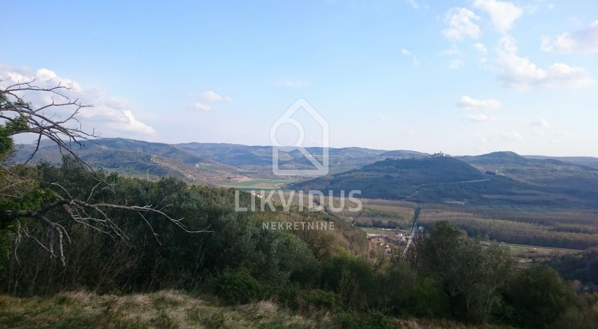 Zemljišče Oprtalj, 600m2