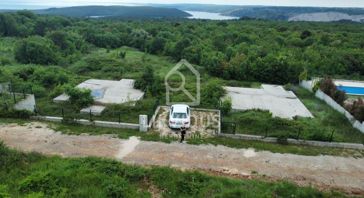 Zemljišče Sveti Lovreč Labinski, Raša, 700m2