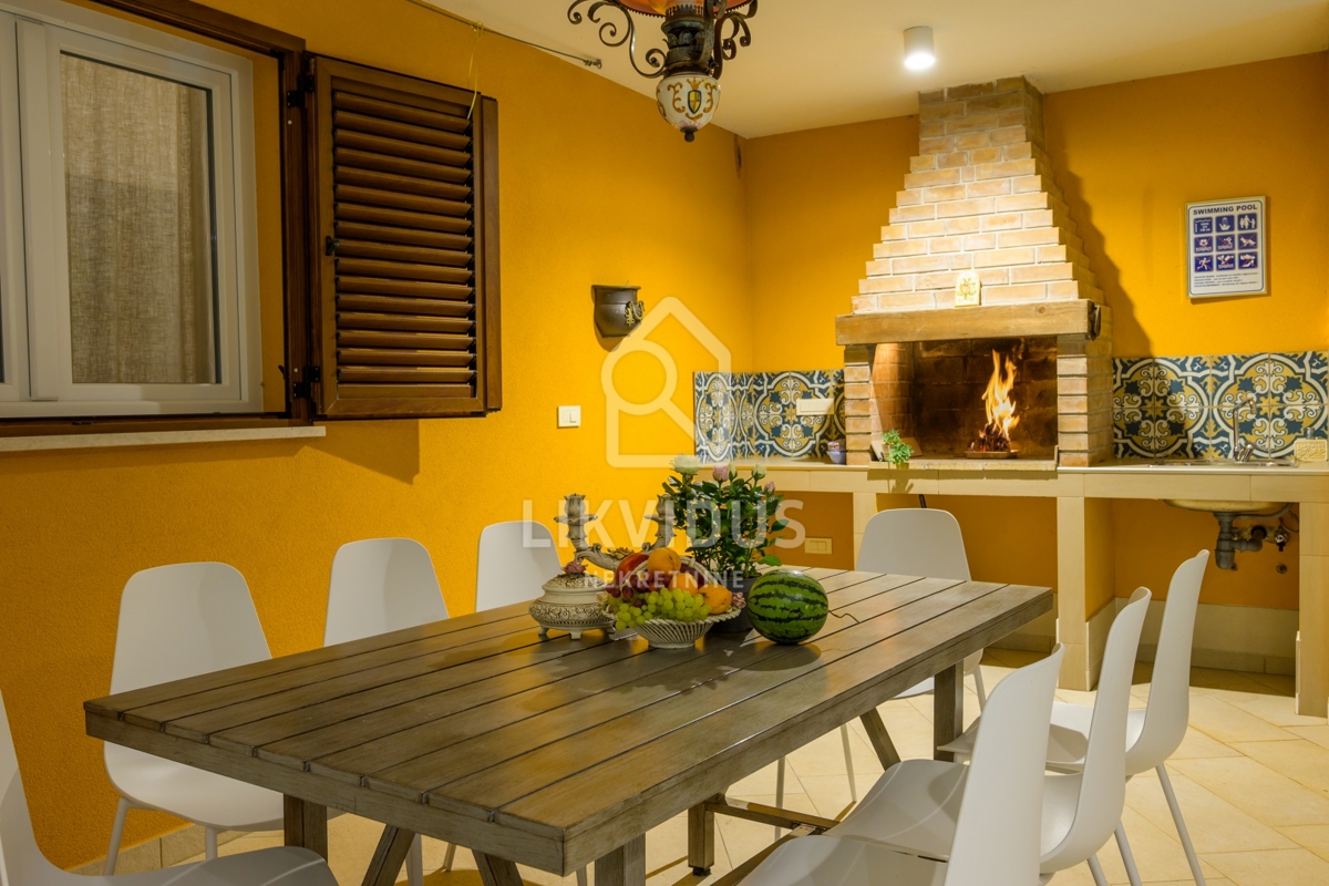 Hiša Svetvinčenat, 180m2