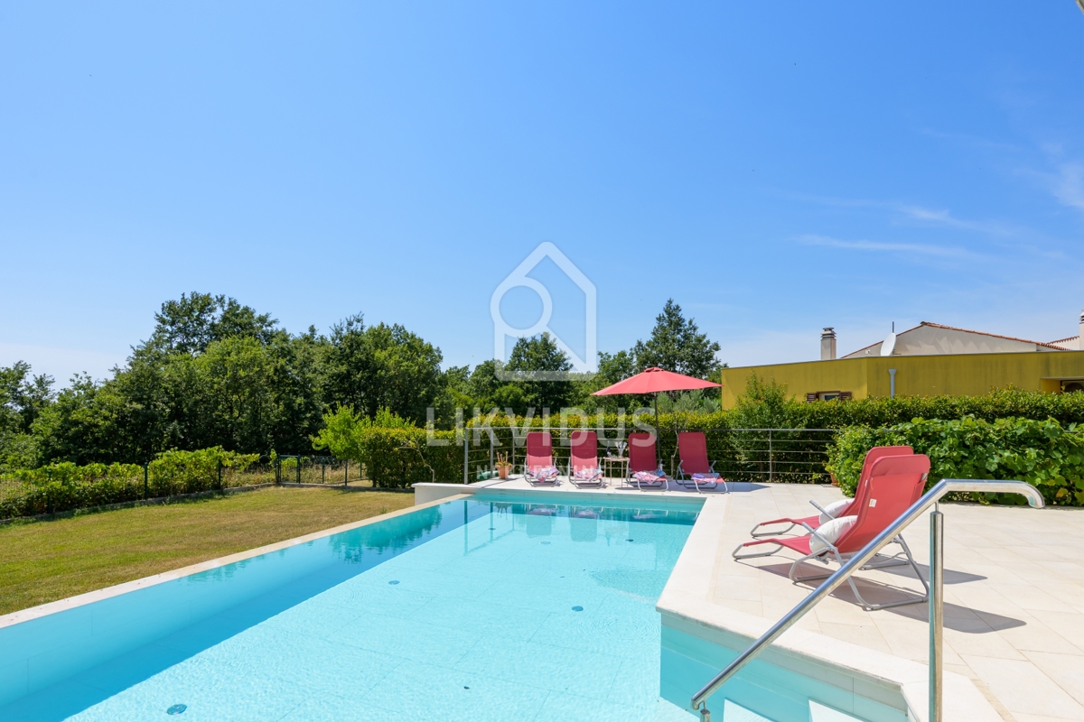 Hiša Svetvinčenat, 180m2