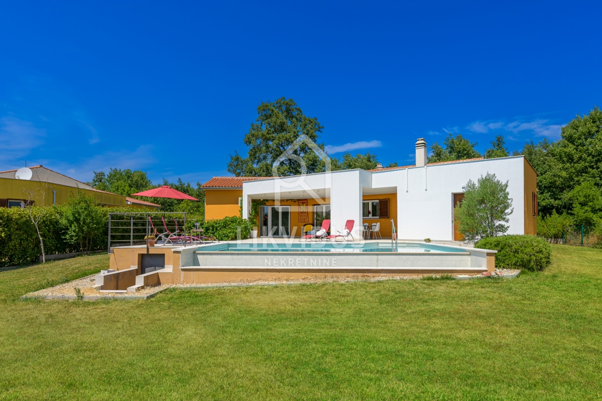 Hiša Svetvinčenat, 180m2