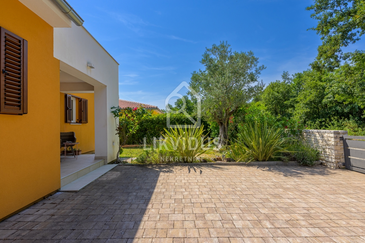 Hiša Svetvinčenat, 180m2