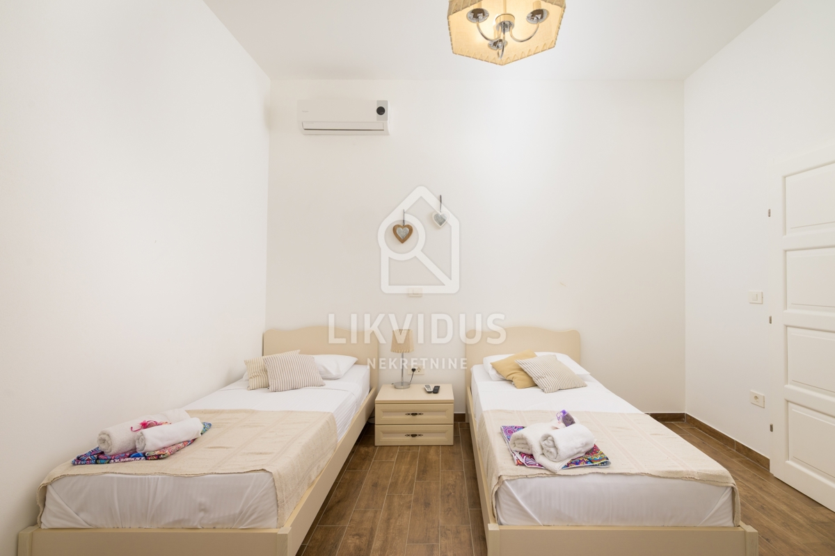 Hiša Svetvinčenat, 180m2