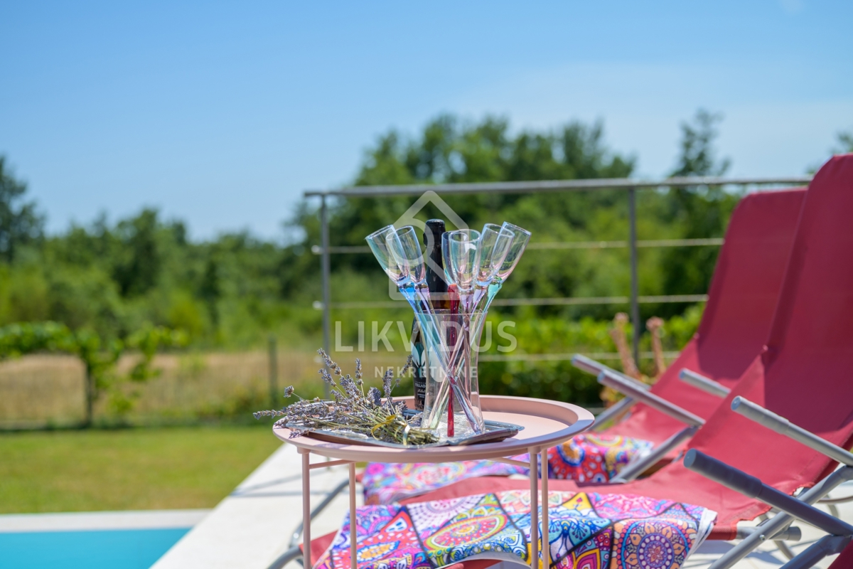 Hiša Svetvinčenat, 180m2