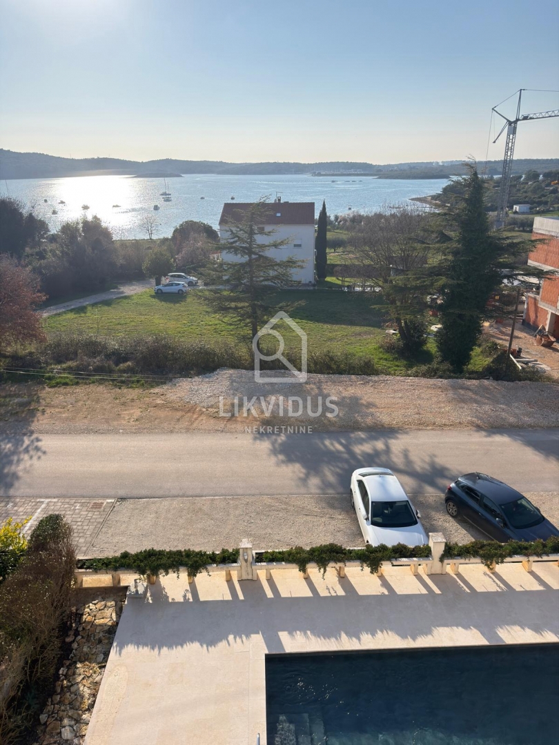 Stanovanje Medulin, 191,69m2