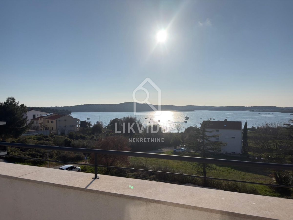 Stanovanje Medulin, 191,69m2