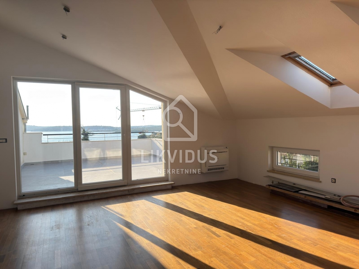 Stanovanje Medulin, 191,69m2