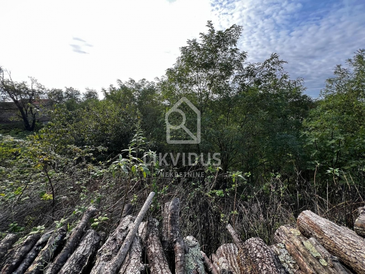 Zemljišče Orbanići, Marčana, 1.117m2