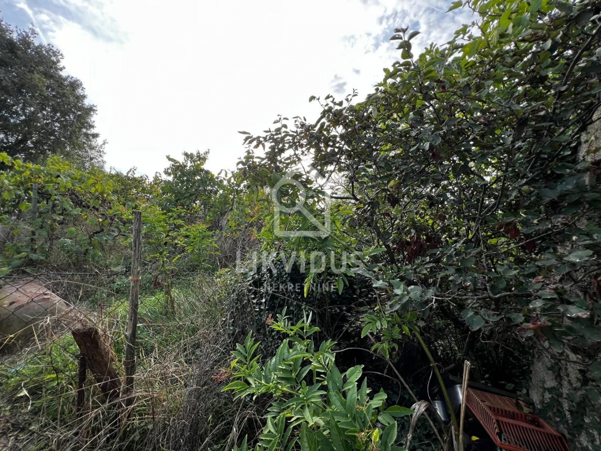 Zemljišče Orbanići, Marčana, 1.117m2