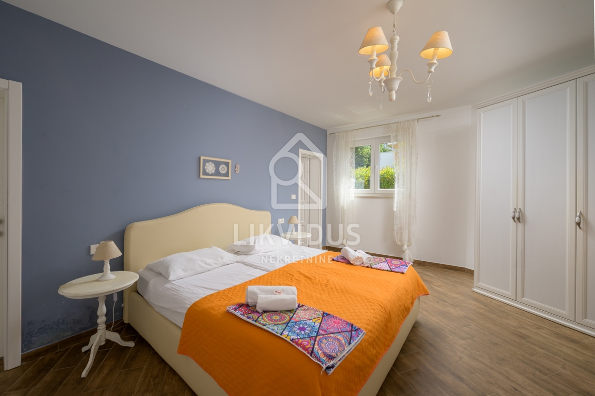 Hiša Svetvinčenat, 180m2