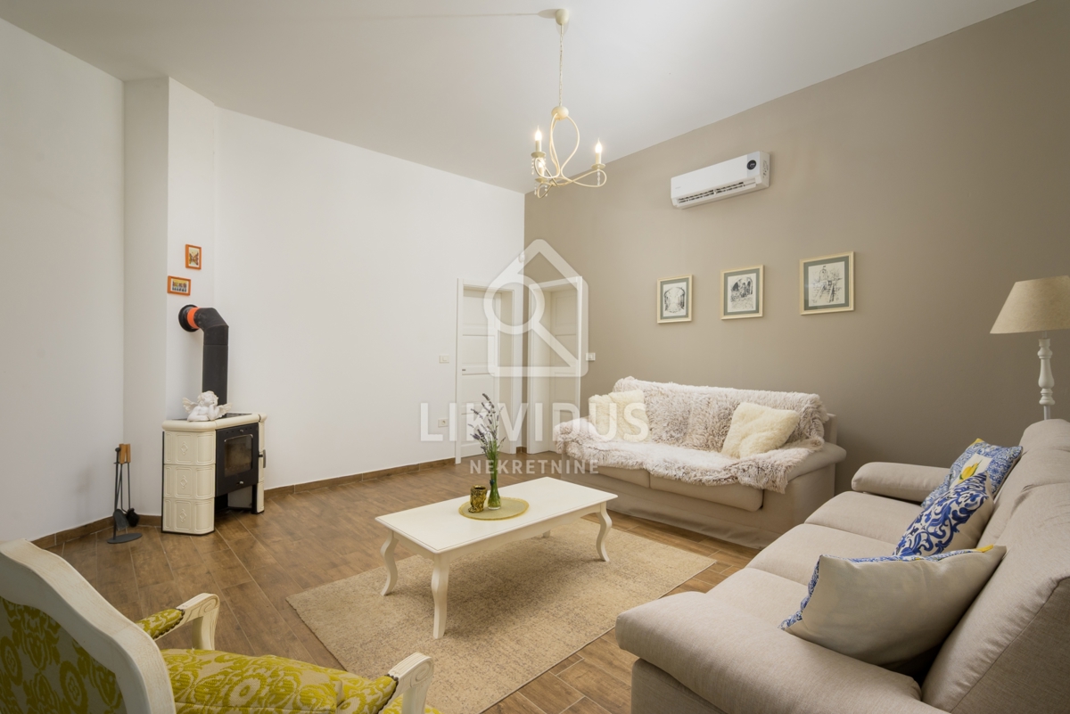 Hiša Svetvinčenat, 180m2