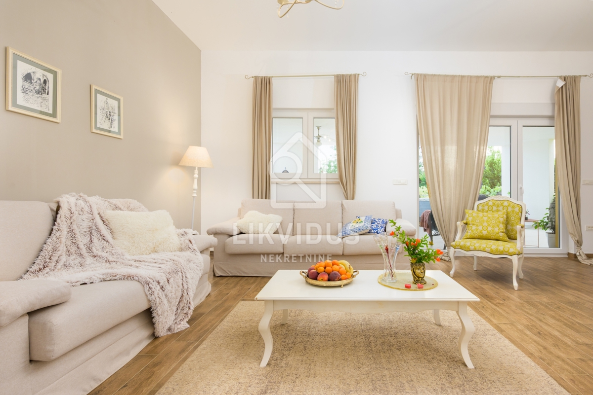 Hiša Svetvinčenat, 180m2