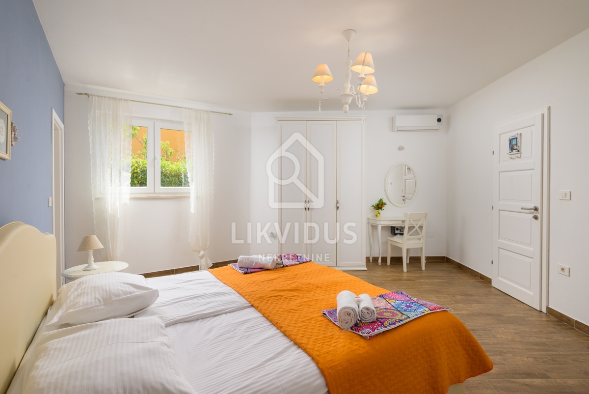 Hiša Svetvinčenat, 180m2