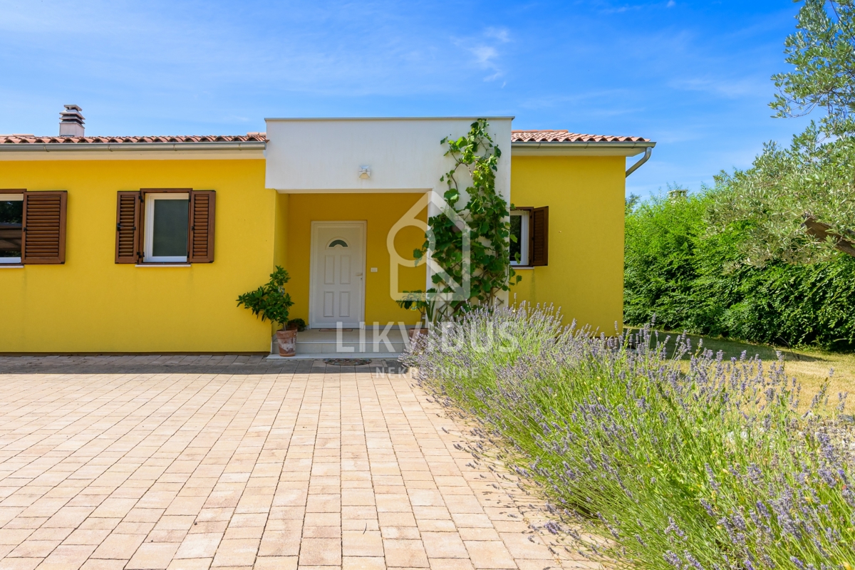 Hiša Svetvinčenat, 180m2