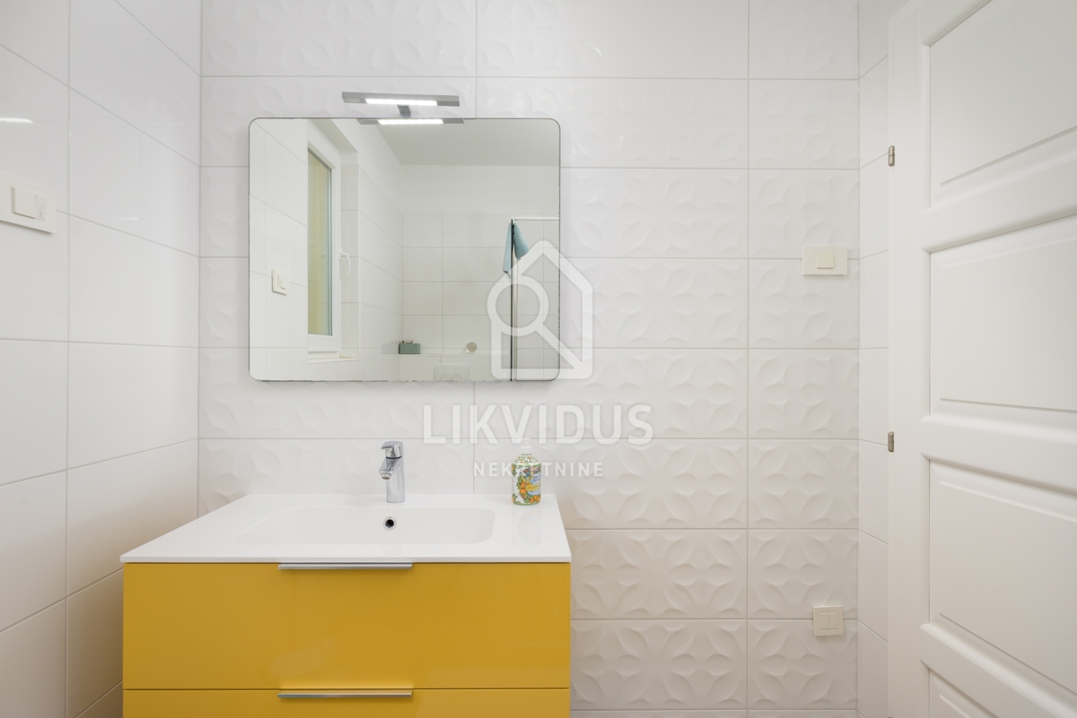 Hiša Svetvinčenat, 180m2