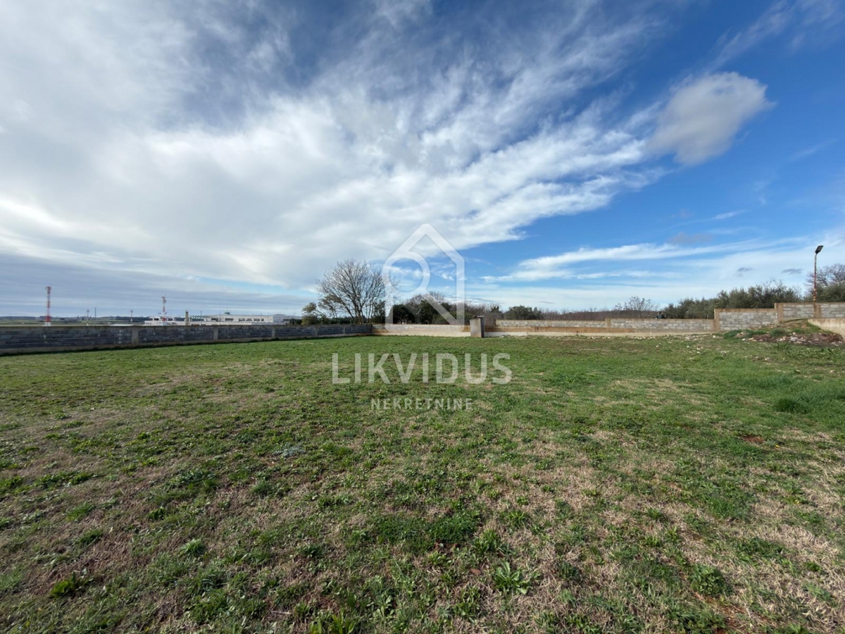 Zemljišče Valtura, Ližnjan, 3.909m2