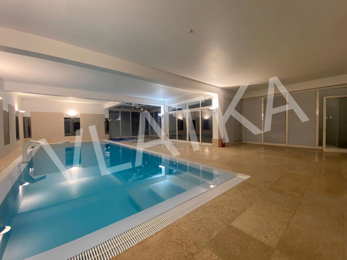 RAZKOŠNA HIŠA Z BAZENOM IN VELIKIM VRTOM – MLINOVI