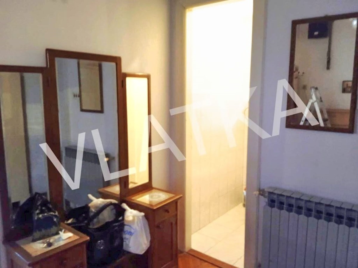 3-SOBNO STANOVANJE V 1. NADSTROPJU Z BALKONOM IN PARKIRIŠČEM NA KNEŽIJI