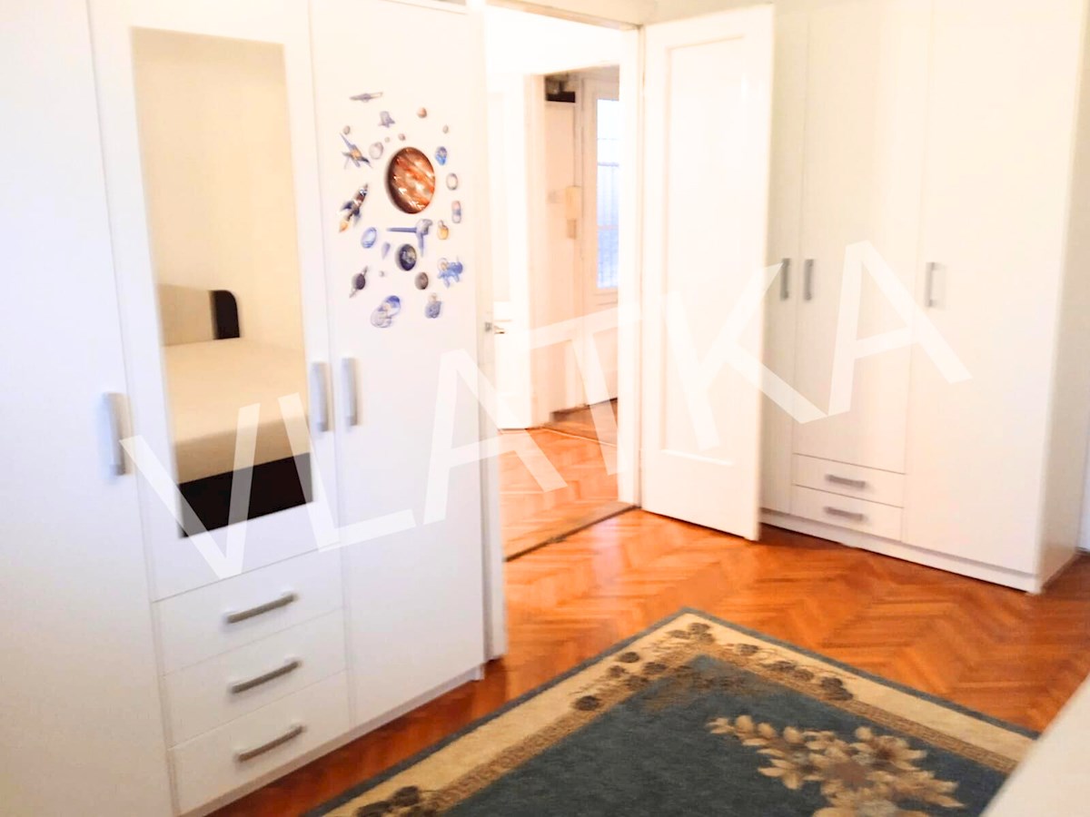 3-SOBNO STANOVANJE V 1. NADSTROPJU Z BALKONOM IN PARKIRIŠČEM NA KNEŽIJI