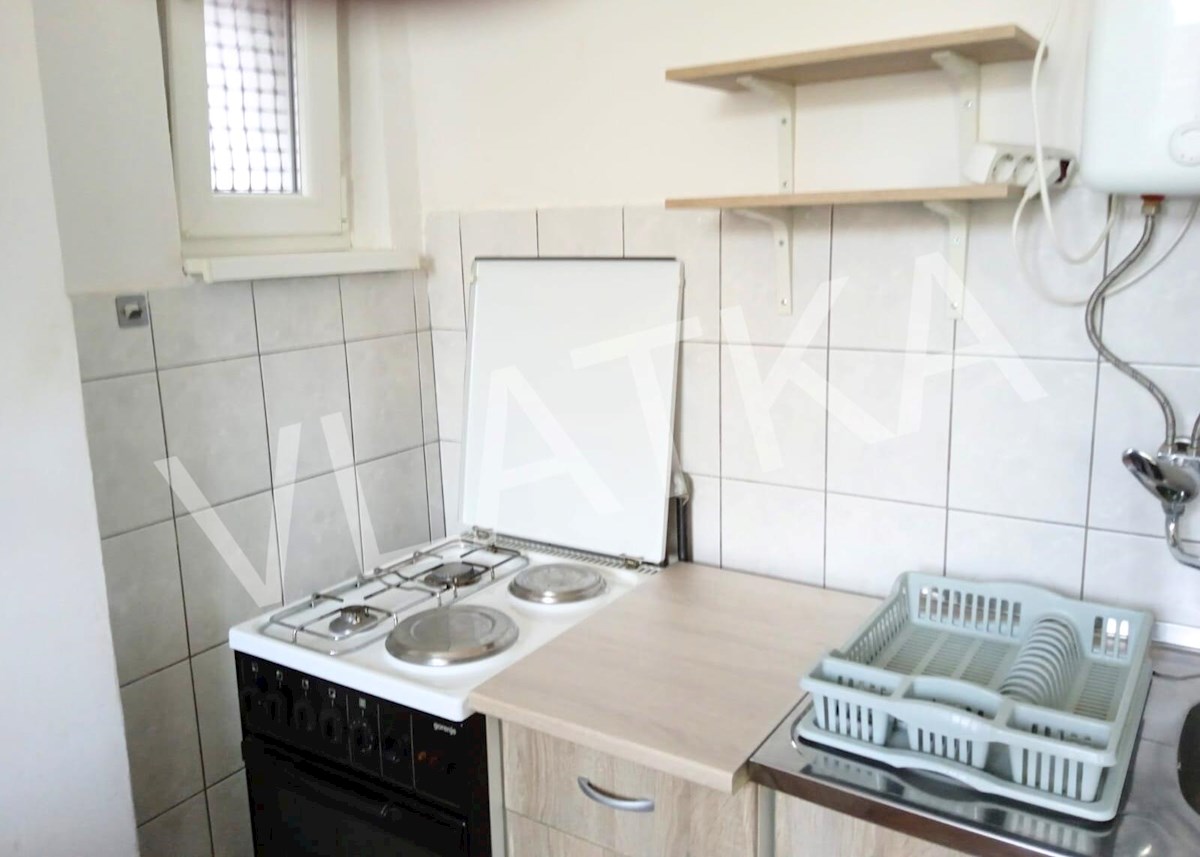 3-SOBNO STANOVANJE V 1. NADSTROPJU Z BALKONOM IN PARKIRIŠČEM NA KNEŽIJI