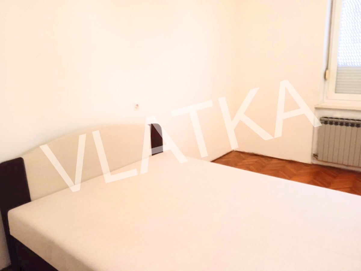 3-SOBNO STANOVANJE V 1. NADSTROPJU Z BALKONOM IN PARKIRIŠČEM NA KNEŽIJI