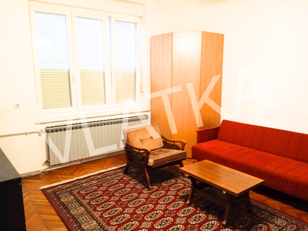 3-SOBNO STANOVANJE V 1. NADSTROPJU Z BALKONOM IN PARKIRIŠČEM NA KNEŽIJI