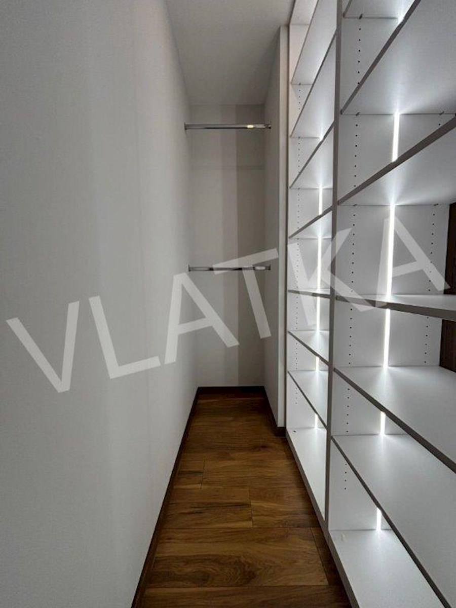 EKSKLUZIVNA VILA S BAZENOM NA GRAČANIMA