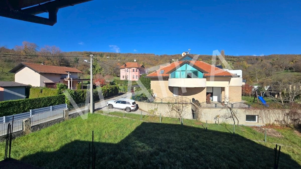 ŠESTINE: NEIZGRAJENA HIŠA 398 m2 Z VSEMI DOVOLJENJI