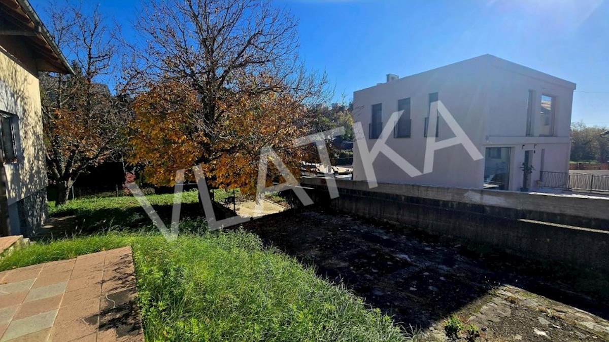 ŠESTINE: NEIZGRAJENA HIŠA 398 m2 Z VSEMI DOVOLJENJI