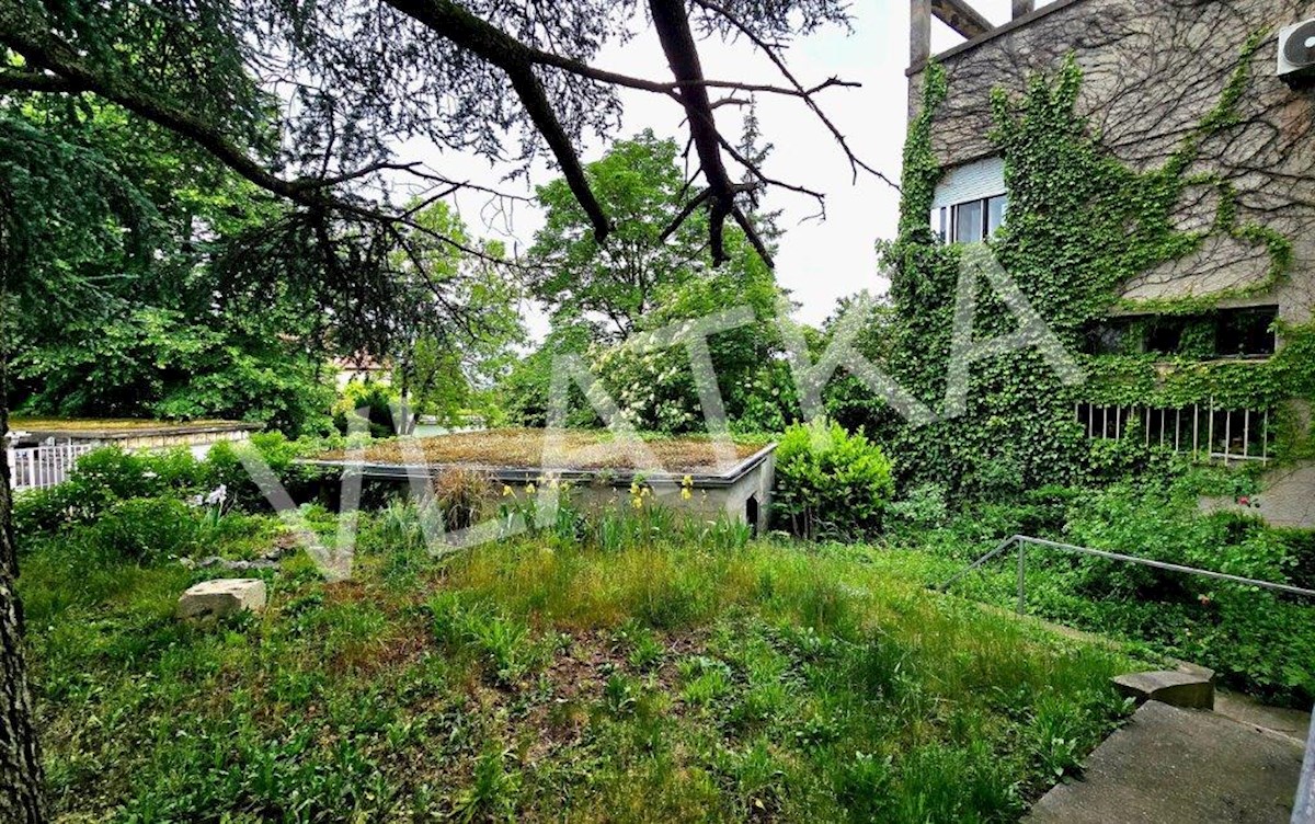 VILLA NA TUŠKANCU