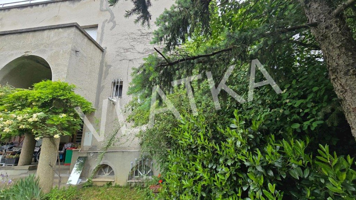 VILLA NA TUŠKANCU