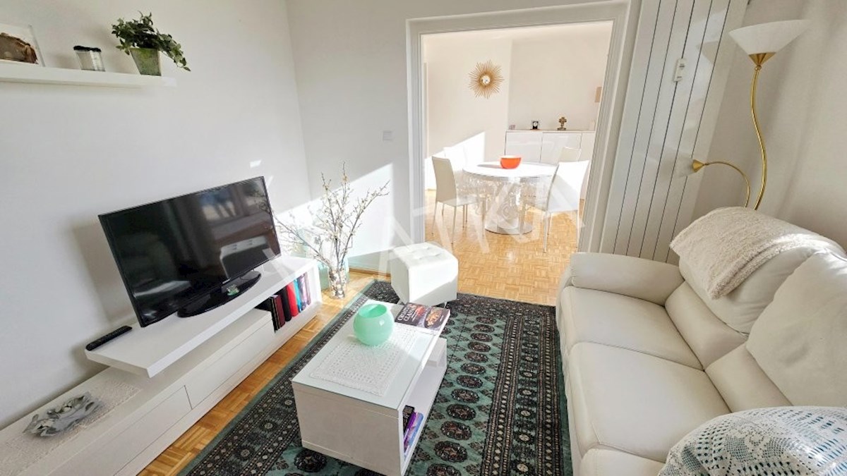 CVJETNO NASLJE: 3-SOBNO STANOVANJE Z BALKONOM IN ČUDOVITIM RAZGLEDOM