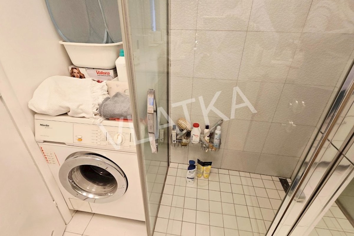 CVJETNO NASLJE: 3-SOBNO STANOVANJE Z BALKONOM IN ČUDOVITIM RAZGLEDOM