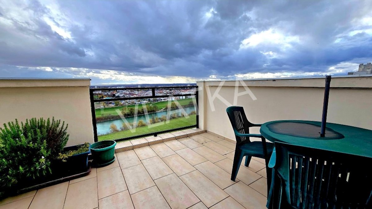 CVJETNO NASLJE: 3-SOBNO STANOVANJE Z BALKONOM IN ČUDOVITIM RAZGLEDOM