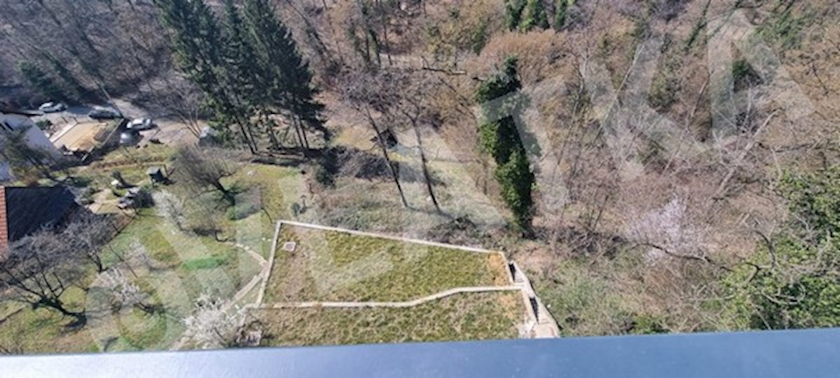 NOVOGRADNJA: 2-NADSTROPNI PENTHOUSE NA TUŠKANCU Z UPORABNIM DOVOLJENJEM!