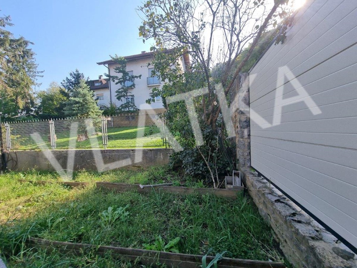 LUKSUZNA VILLA MLINOVI S 5 PARKIRNIMI MESTMI
