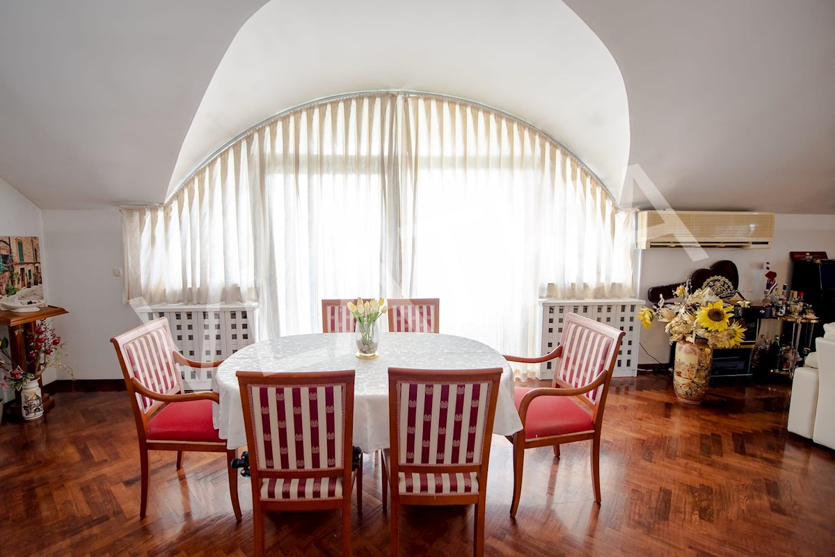 4-SOBNO METRO STANOVANJE NA FENOMENALNI LOKACIJI V BLIŽINI PARKA MAKSIMIR