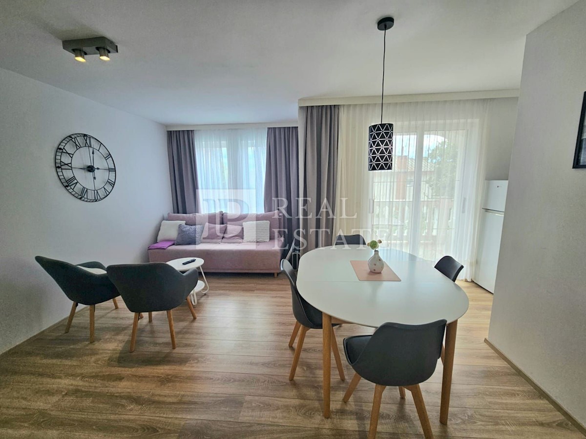 CRIKVENICA - apartma 200m od morja