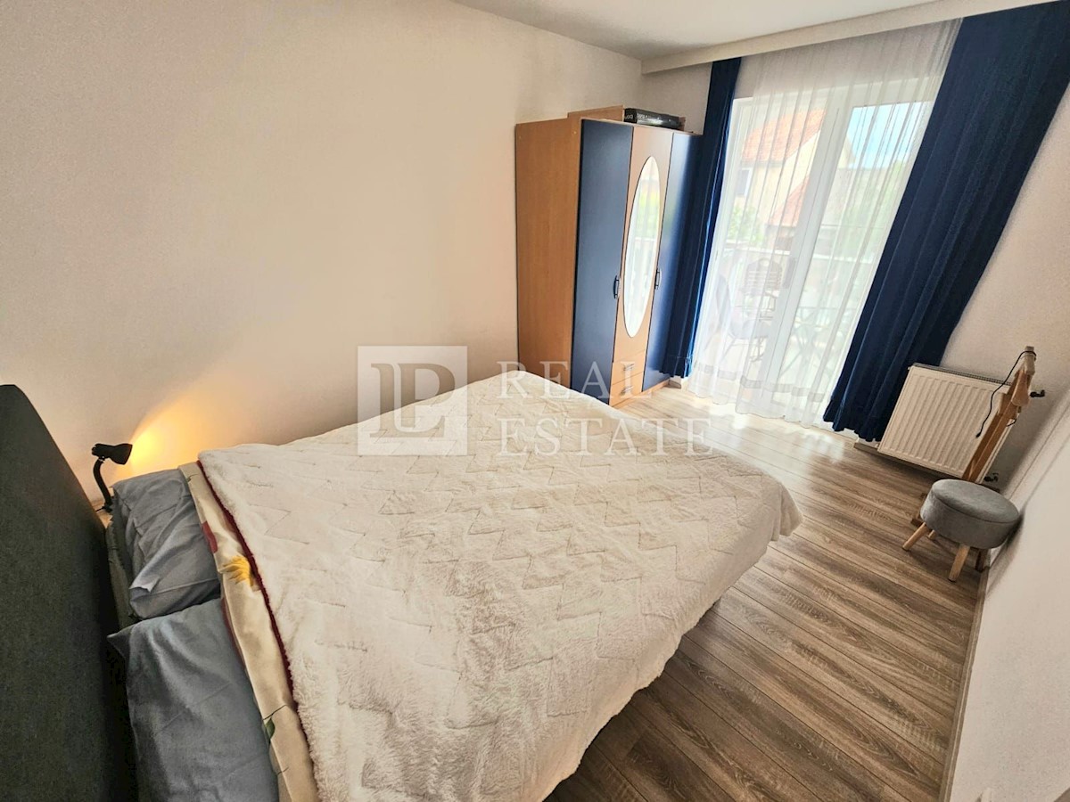 CRIKVENICA - apartma 200m od morja