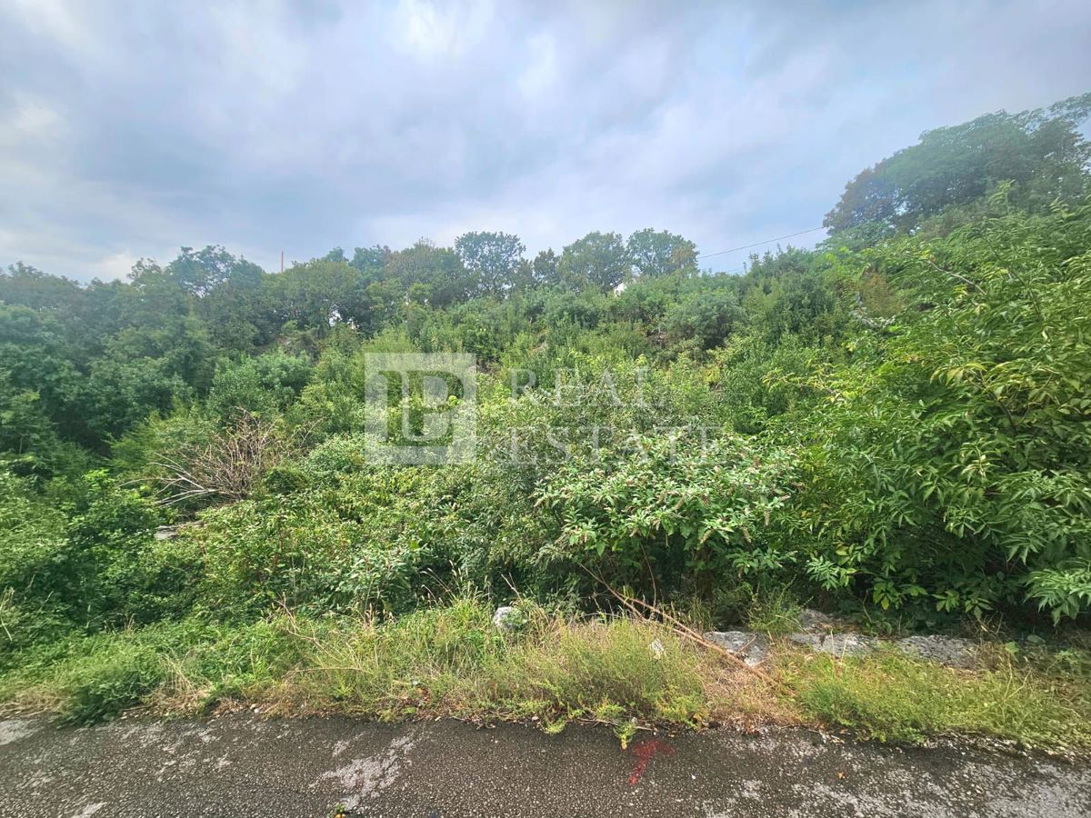 KRALJEVICA - zazidljivo zemljišče 485 m2