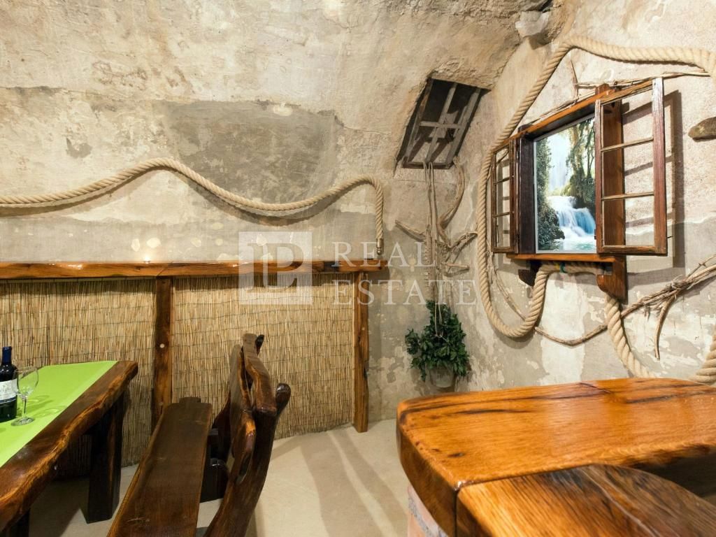 CRIKVENICA - čudovita kamnita hiša s panoramskim pogledom na morje