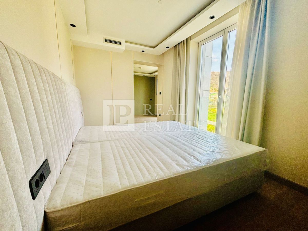 CRIKVENICA - privlačno stanovanje v luksuznem hotelskem kompleksu