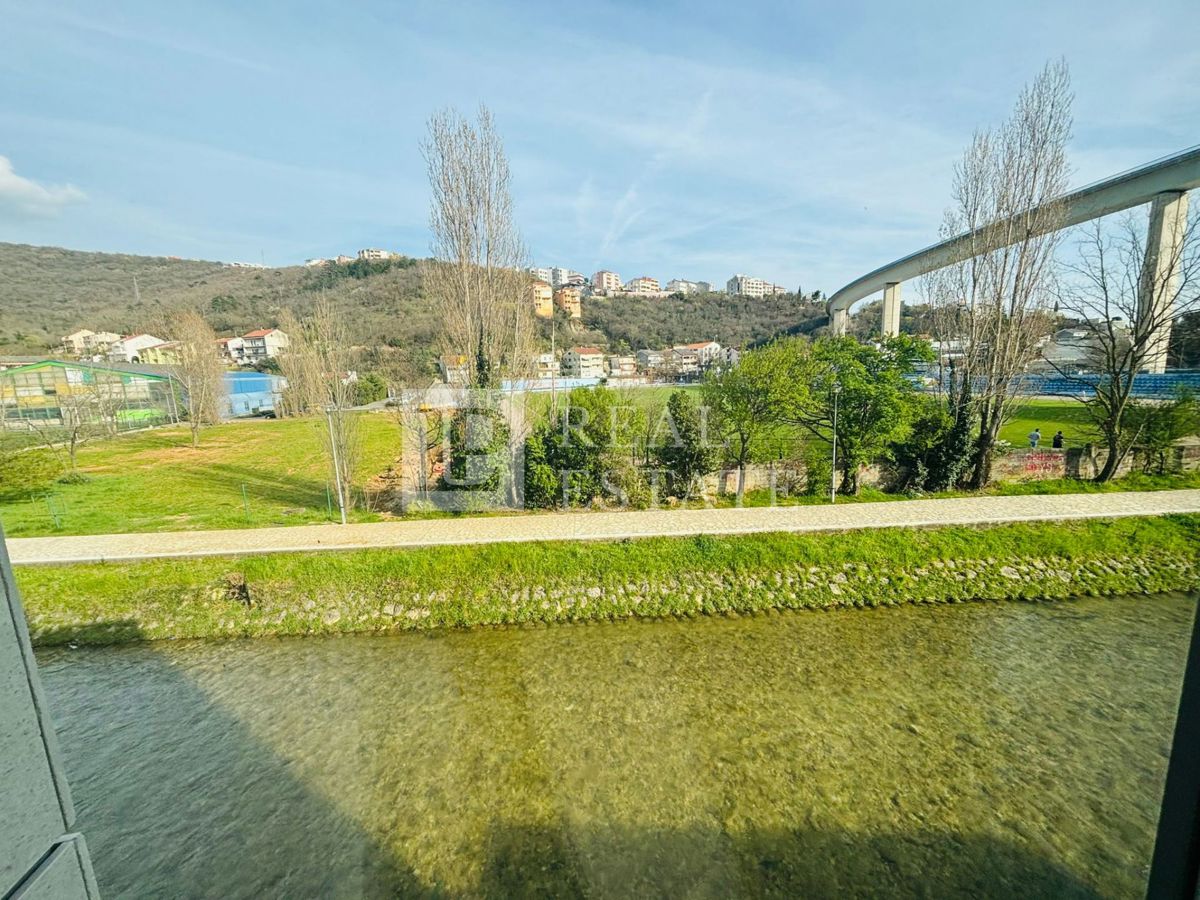 CRIKVENICA - privlačno stanovanje v luksuznem hotelskem kompleksu