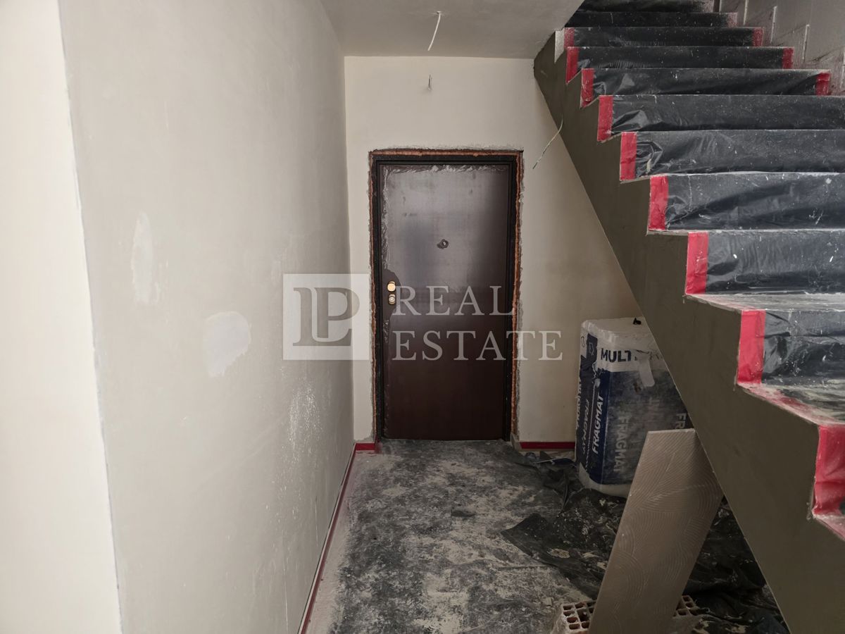 HRELJIN - dvosobno luksuzno stanovanje s teraso v novogradnji