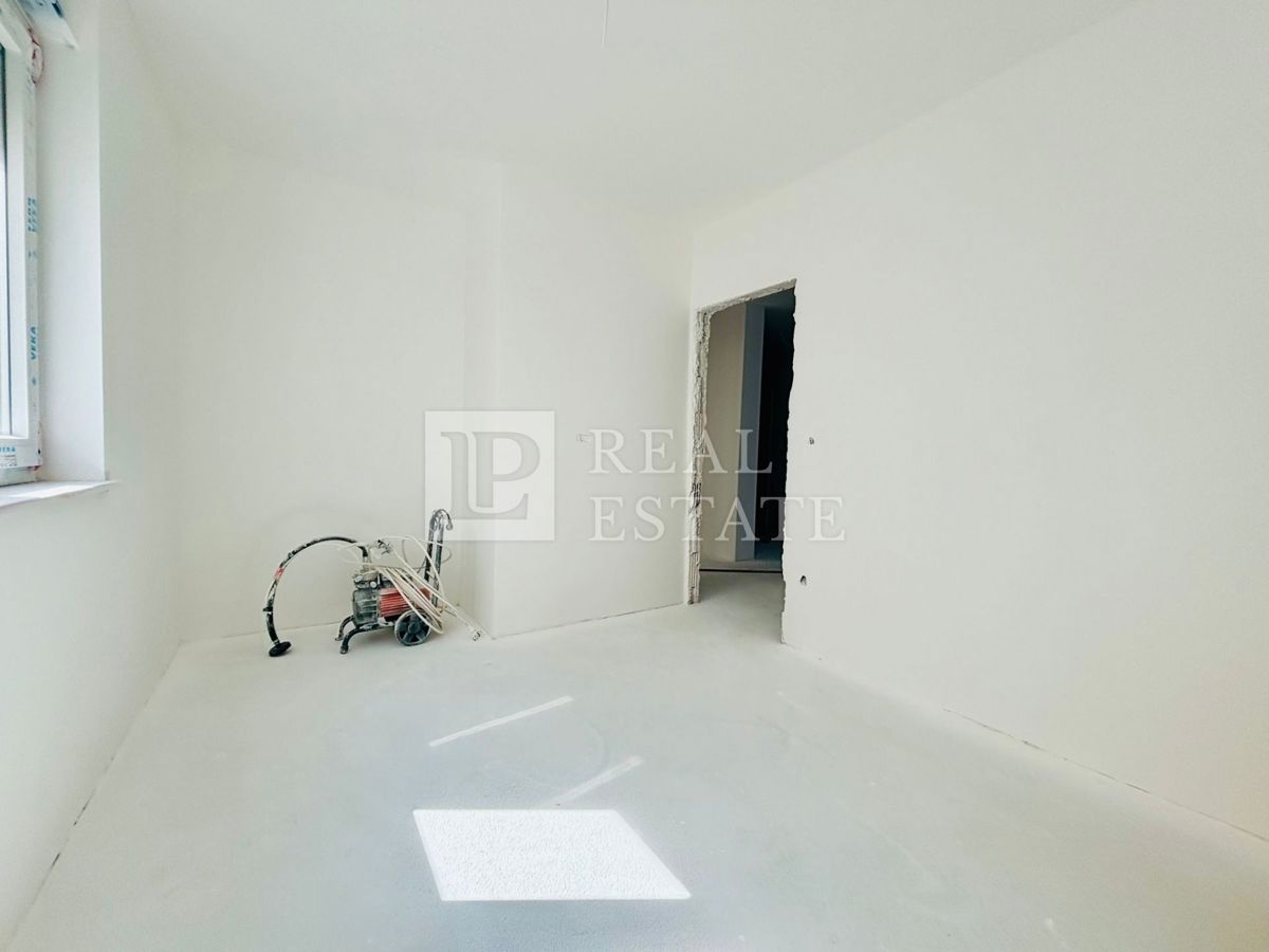 HRELJIN - dvosobno luksuzno stanovanje s teraso v novogradnji