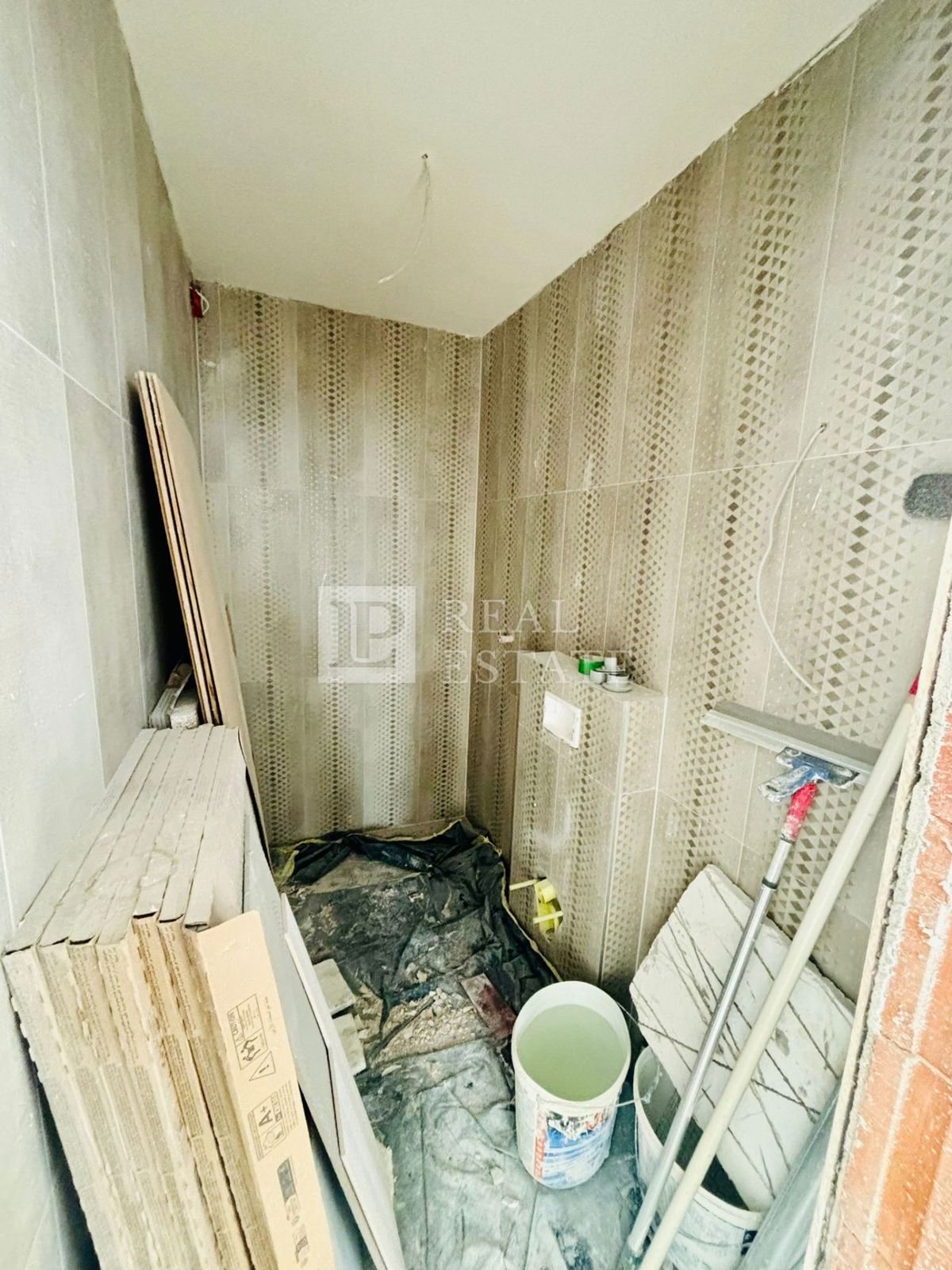 HRELJIN - dvosobno luksuzno stanovanje s teraso v novogradnji