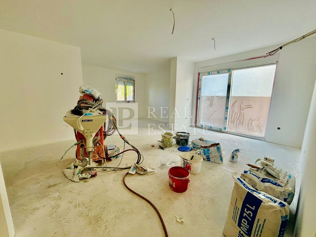 HRELJIN - dvosobno luksuzno stanovanje s teraso v novogradnji