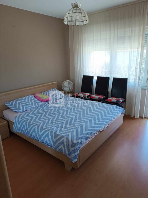 CRIKVENICA - dvosobni apartma blizu morja