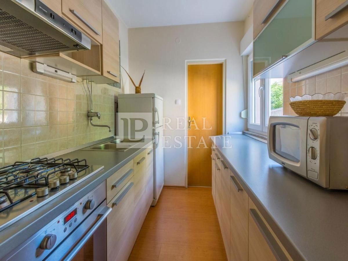 CRIKVENICA - dvosobni apartma blizu morja