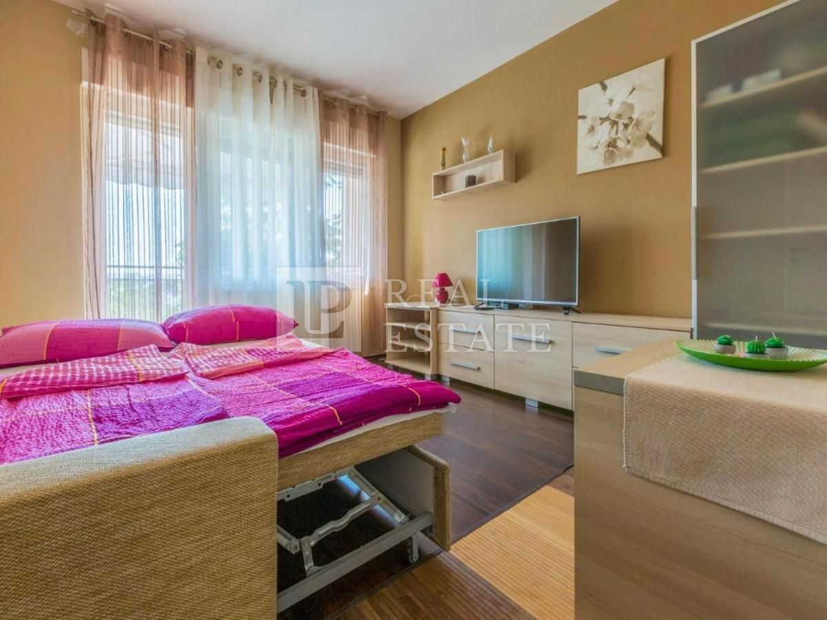 CRIKVENICA - dvosobni apartma blizu morja